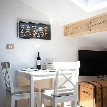 Terra Navis Izola-parking Included 700m Apartamento Izola