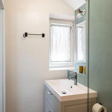 Terra Navis Izola-parking Included 700m Apartamento *