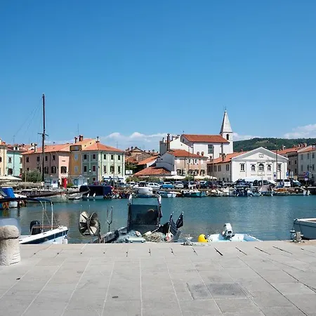 Apartamento Terra Navis Izola-parking Included 700m *