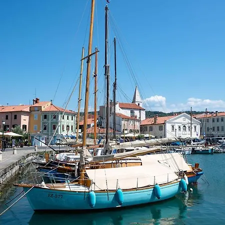 Terra Navis Izola-parking Included 700m Izola