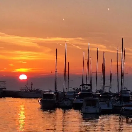 Apartamento Terra Navis Izola-parking Included 700m *