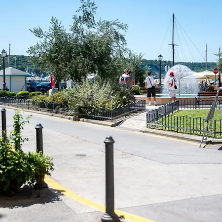 Terra Navis Izola-parking Included 700m Izola