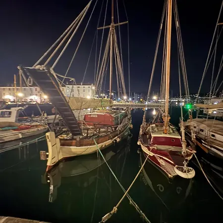 Terra Navis Izola-parking Included 700m *