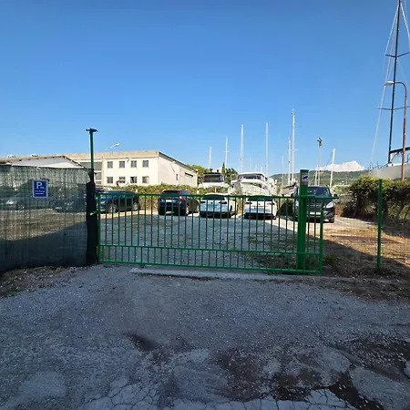 Terra Navis Izola-parking Included 700m Apartamento Izola